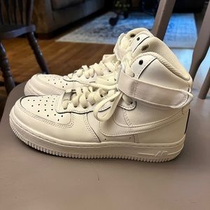 Nike Air Force 1 High LE